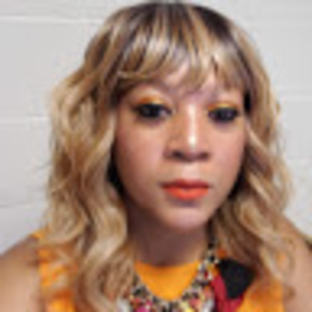 Meet your Posher, Christina